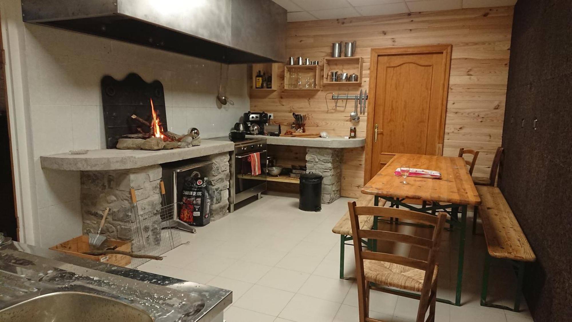 Superbe Logement 12 Pers Famille Ou Groupe. Laruns Zewnętrze zdjęcie